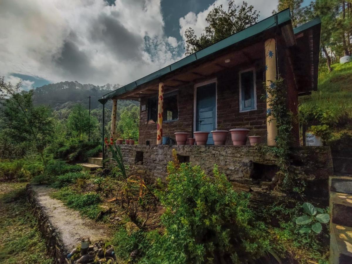 Zenoaks Homestay Алмора Экстерьер фото