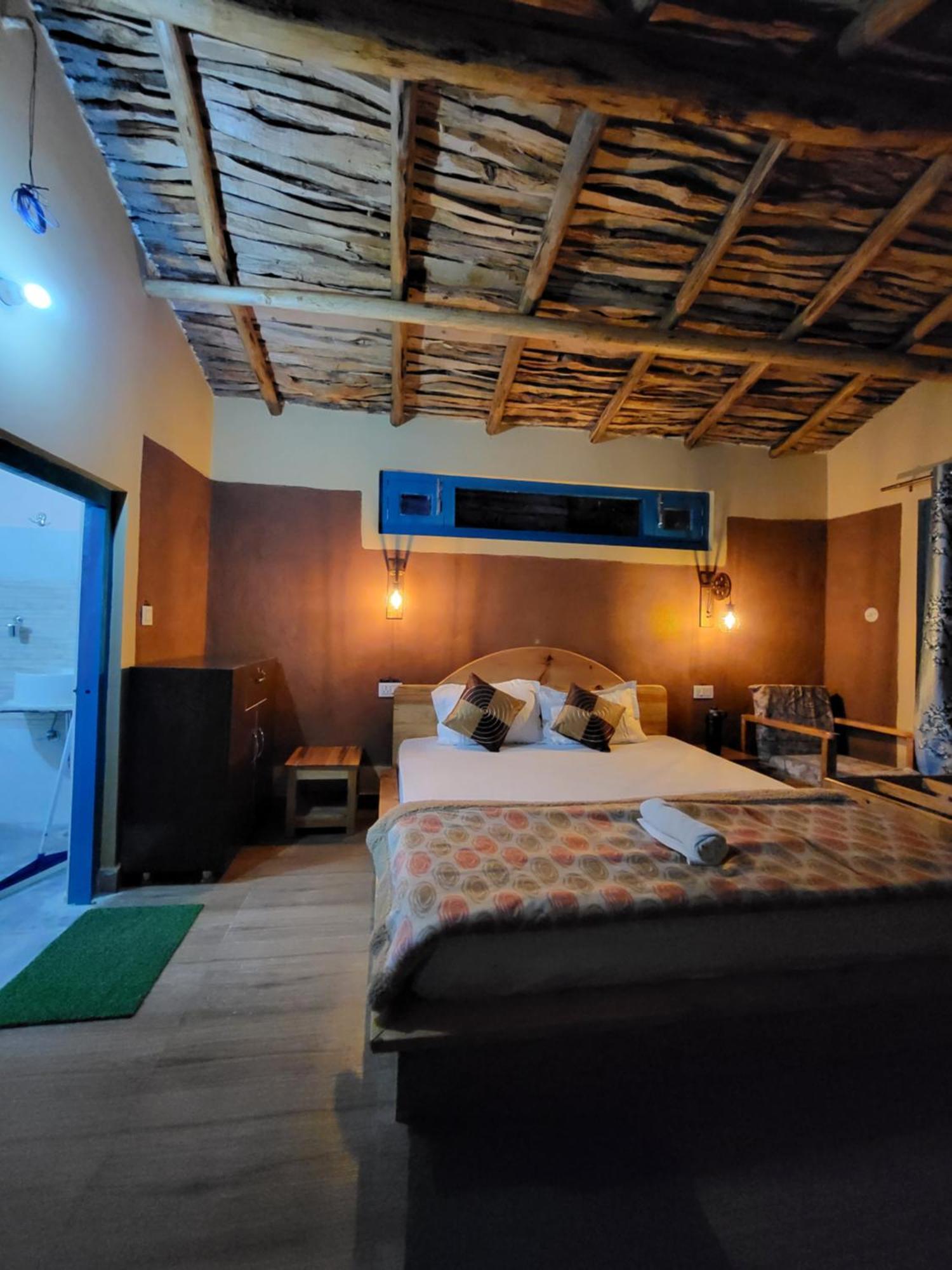 Zenoaks Homestay Алмора Экстерьер фото