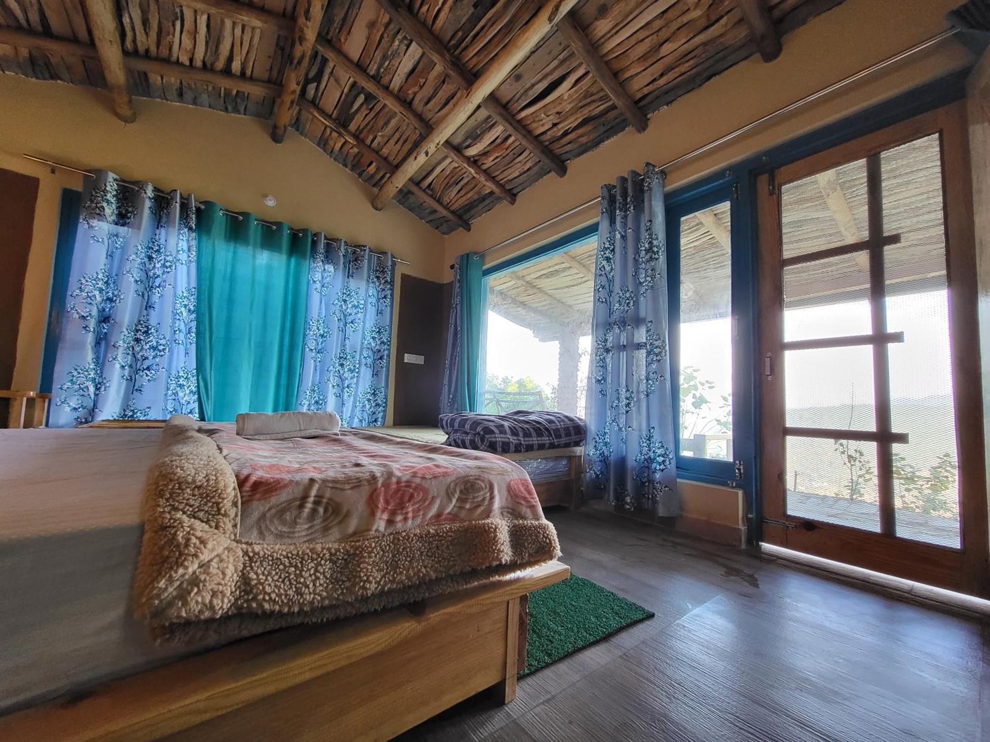 Zenoaks Homestay Алмора Экстерьер фото