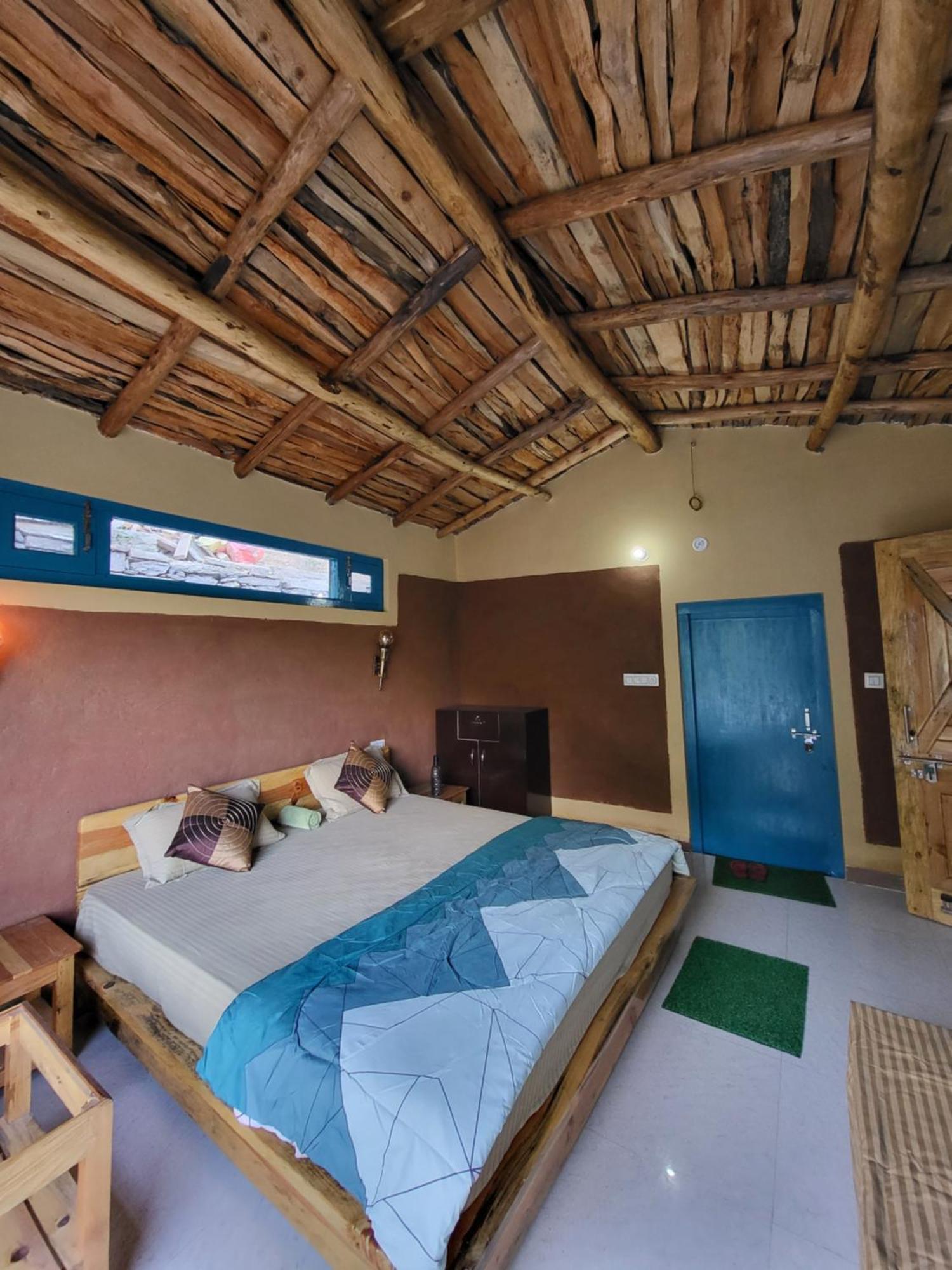 Zenoaks Homestay Алмора Экстерьер фото